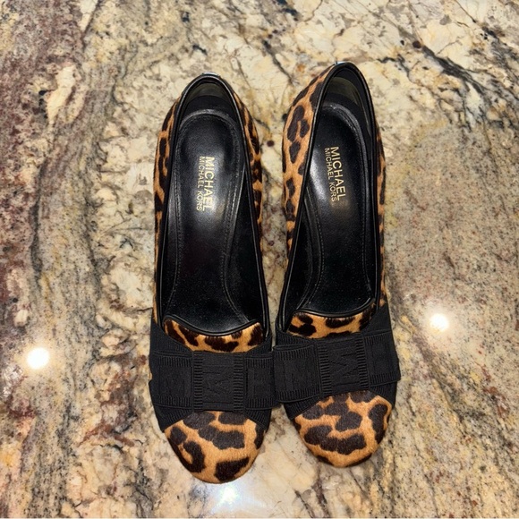Michael Kors Brown and Black Heels with Leopard Print - Picture 3 of 10